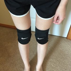 black nike knee pads